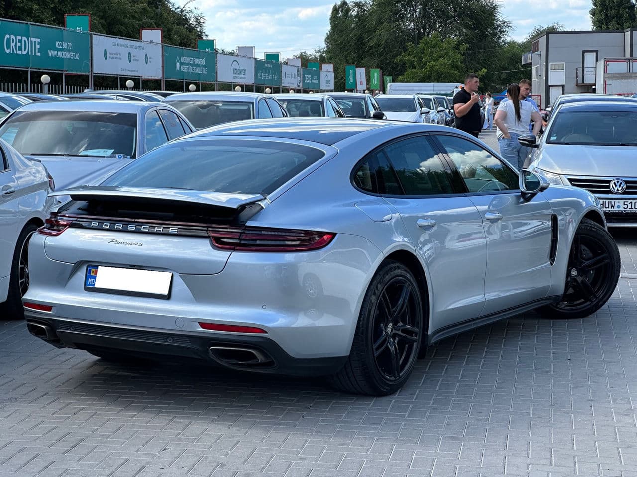 2017 Porsche Panamera — Miniatură 3