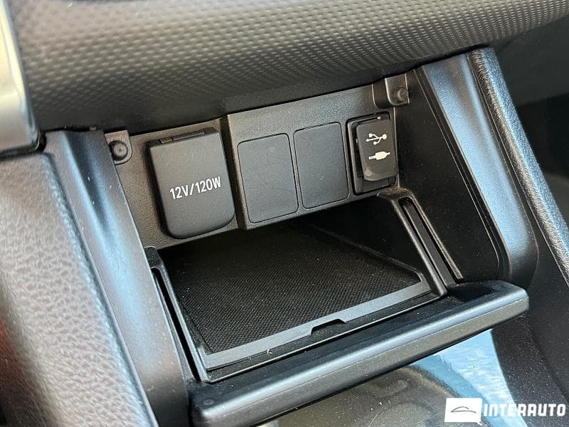 2015 Toyota Auris — Miniatură 12