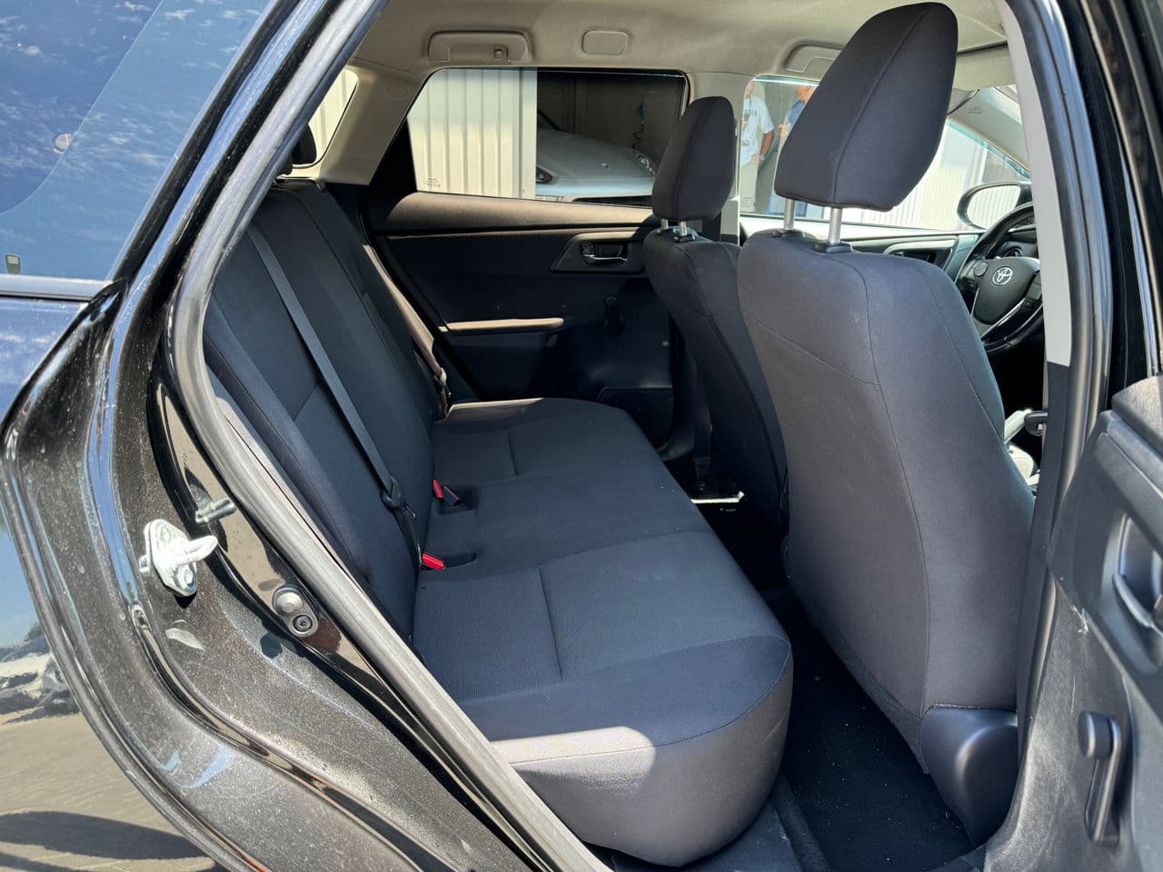 2015 Toyota Auris — Miniatură 15