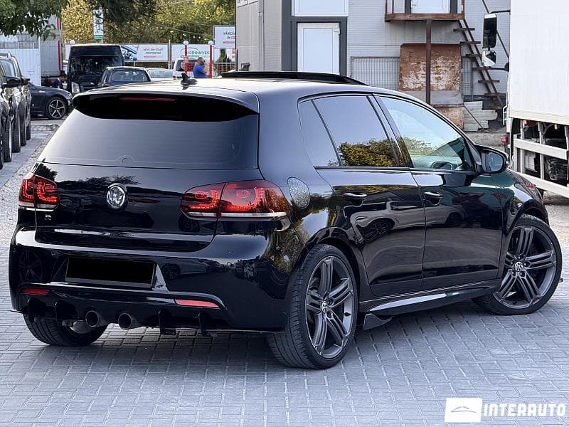 2010 Volkswagen Golf R — Miniatură 3