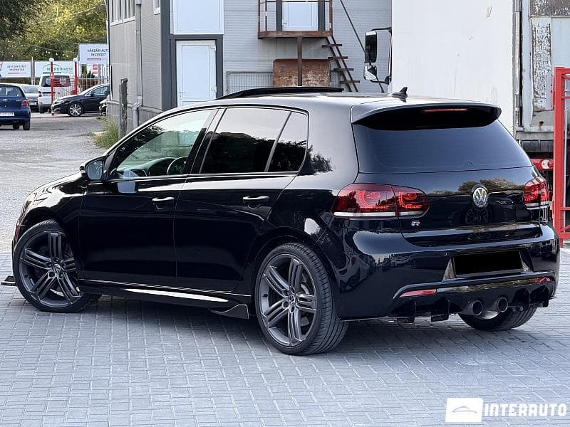2010 Volkswagen Golf R — Miniatură 2