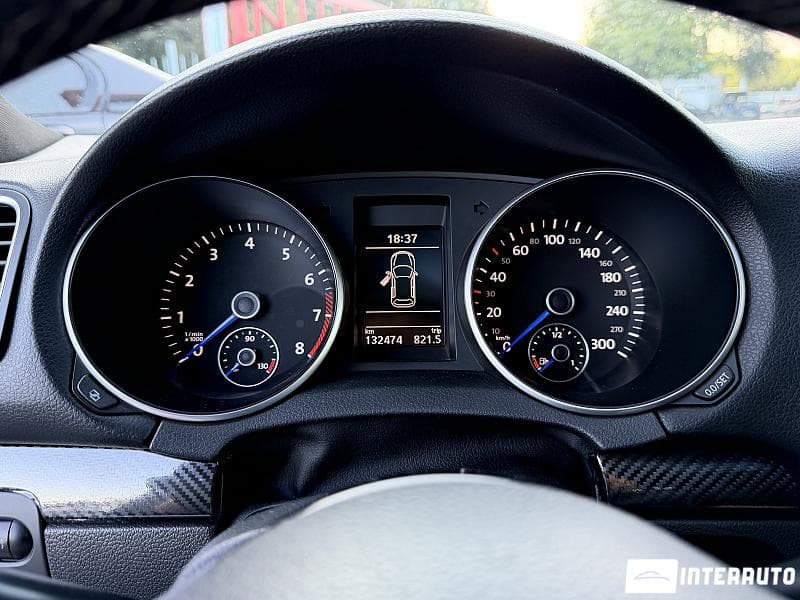 2010 Volkswagen Golf R — Miniatură 10