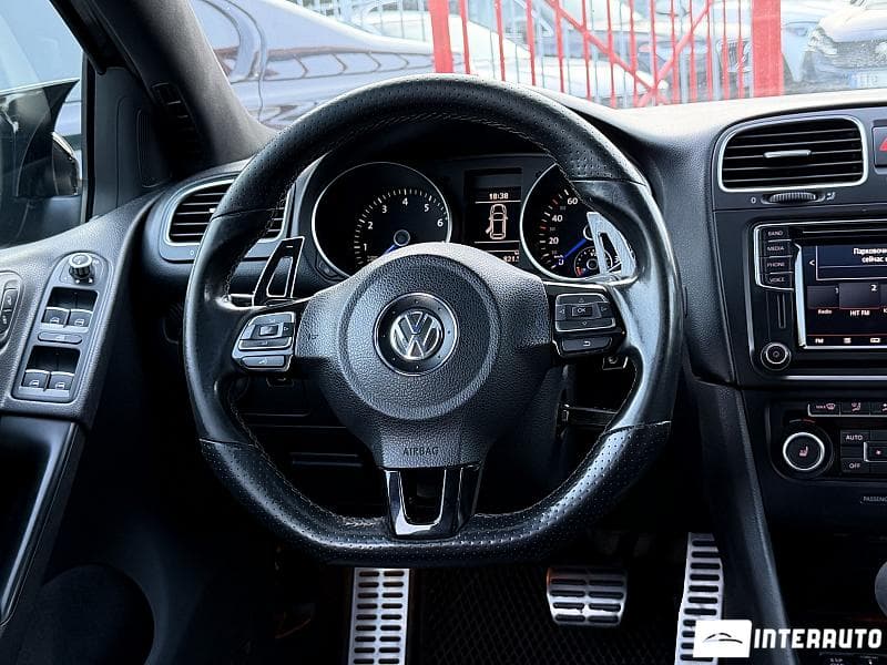 2010 Volkswagen Golf R — Miniatură 9