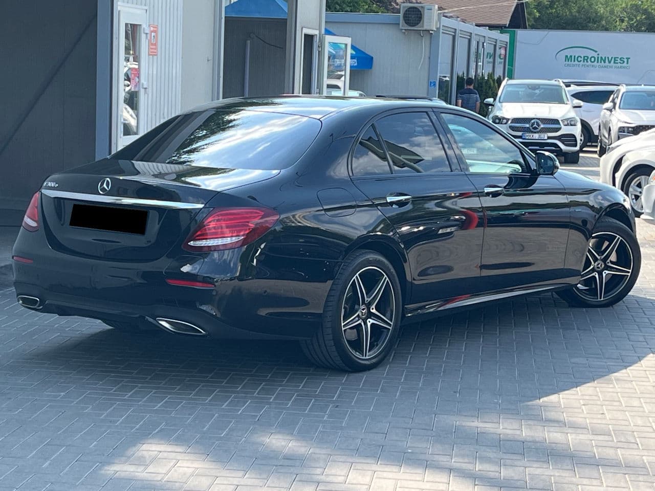 2019 Mercedes E 300e — Miniatură 2