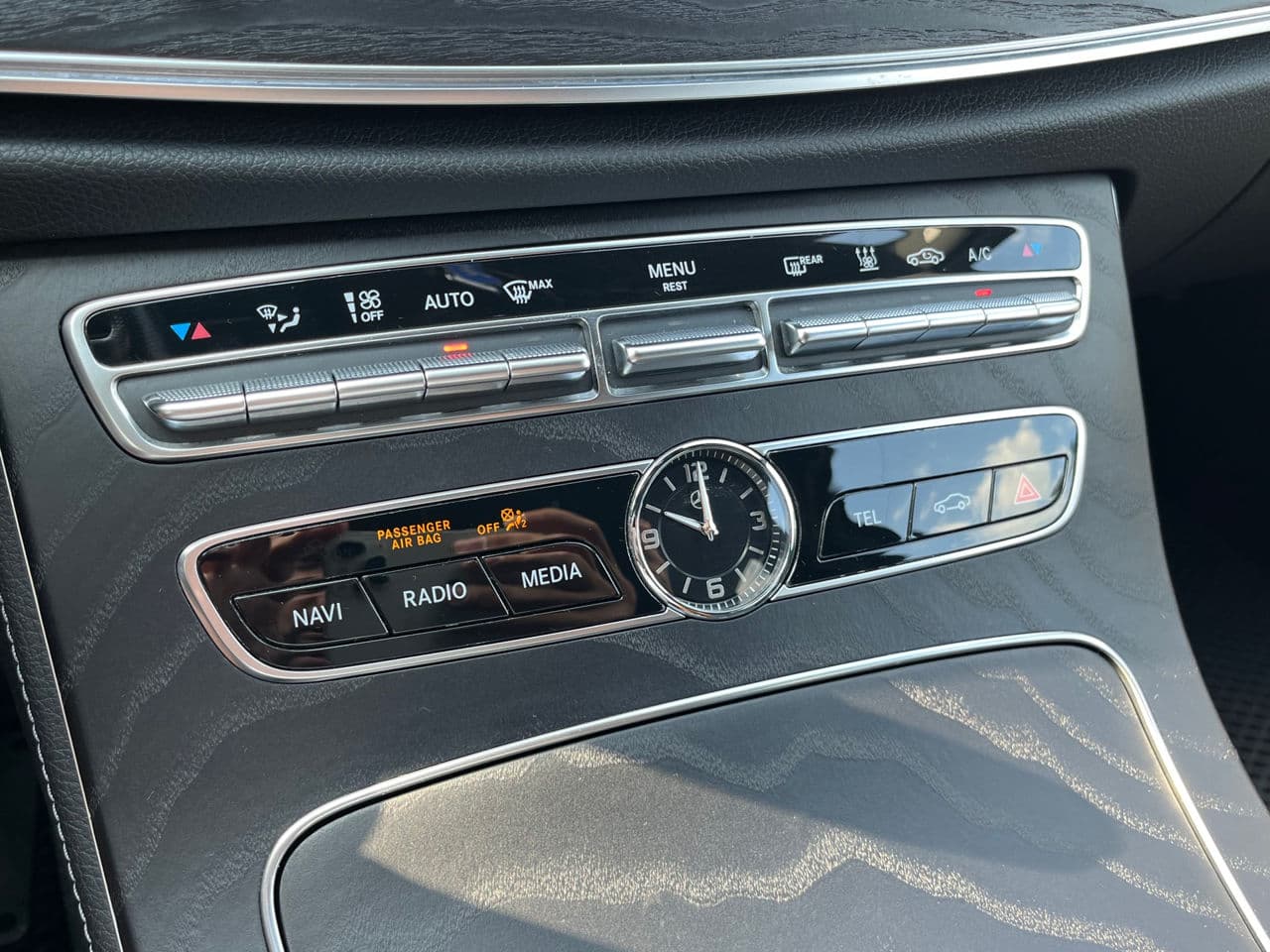 2019 Mercedes E 300e — Miniatură 17