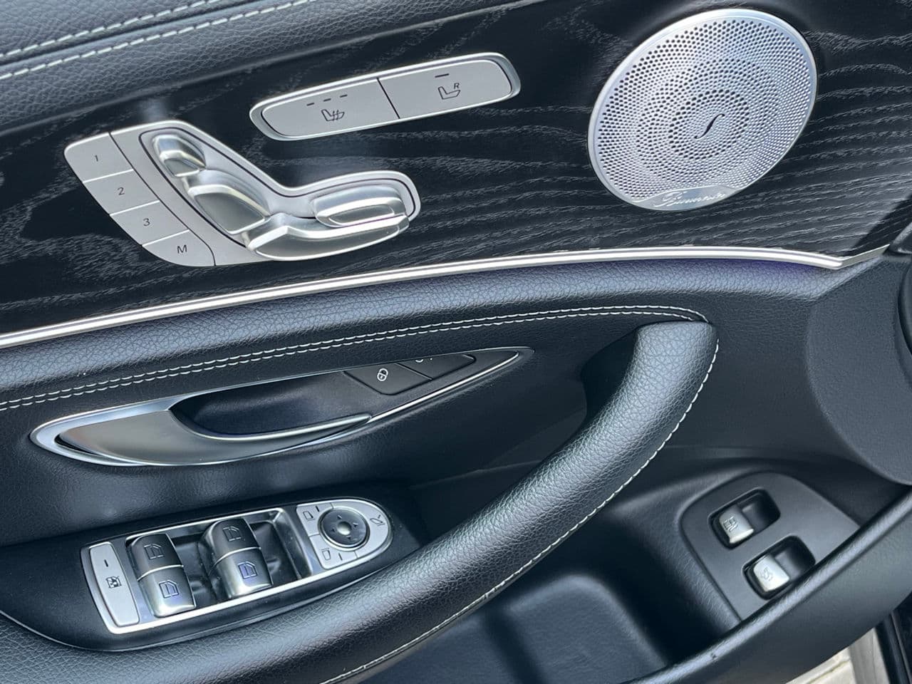 2019 Mercedes E 300e — Miniatură 9