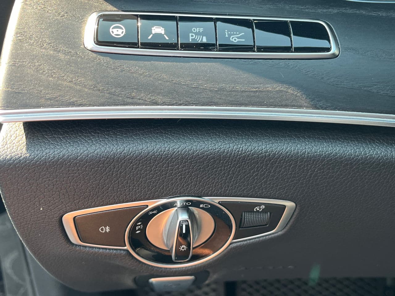 2019 Mercedes E 300e — Miniatură 10