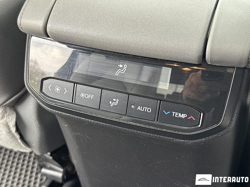 2020 Toyota Highlander — Miniatură 18