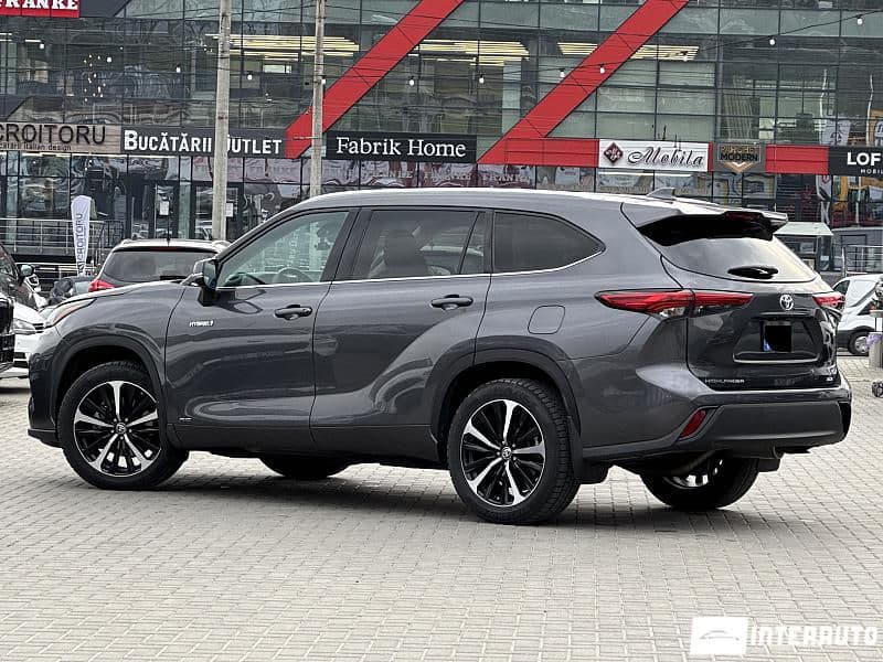 2020 Toyota Highlander — Miniatură 4