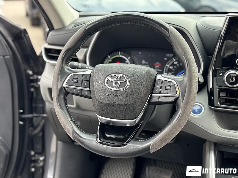 2020 Toyota Highlander — Miniatură 7