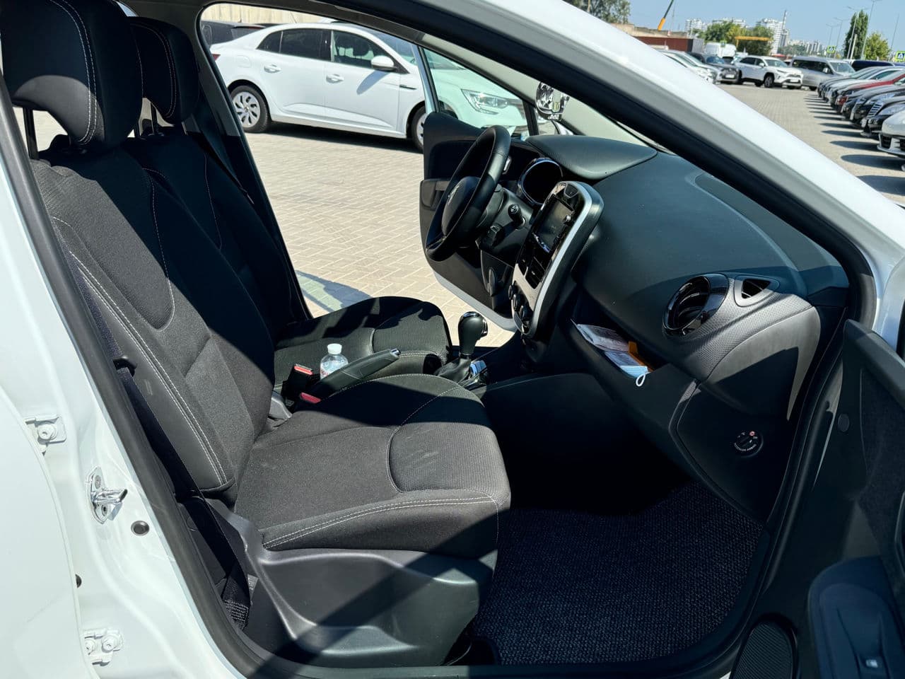 Renault Clio 2015 — Миниатюра 15