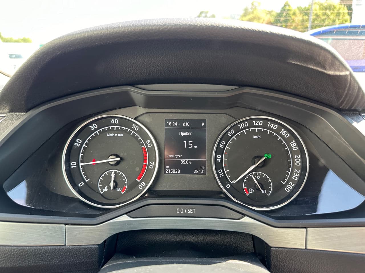 Skoda Superb 2016 — Миниатюра 11