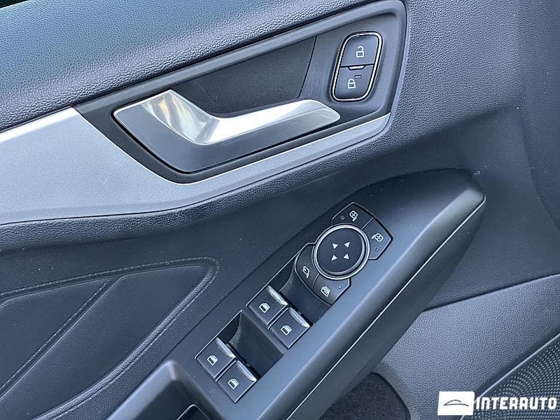 2020 Ford Focus — Miniatură 18
