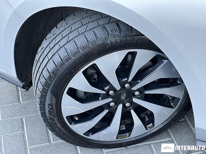 2020 Ford Focus — Miniatură 16