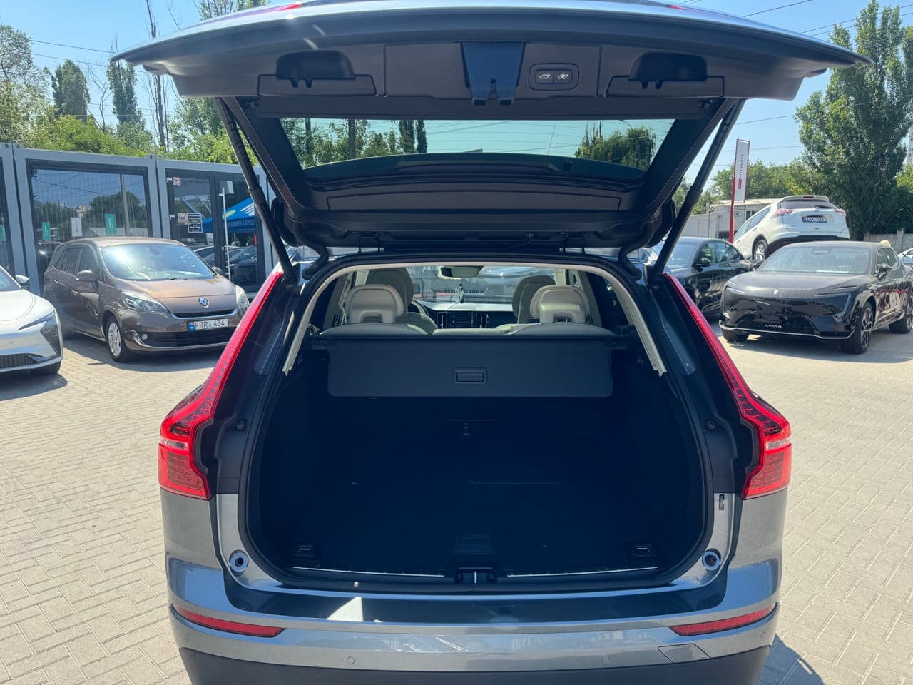 2018 Volvo XC 60 — Miniatură 28