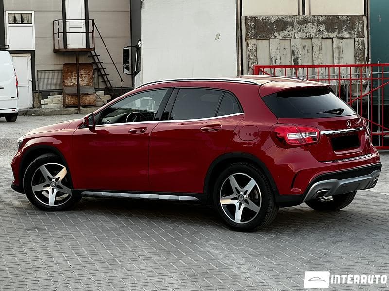 2016 Mercedes GLA 200 — Miniatură 2