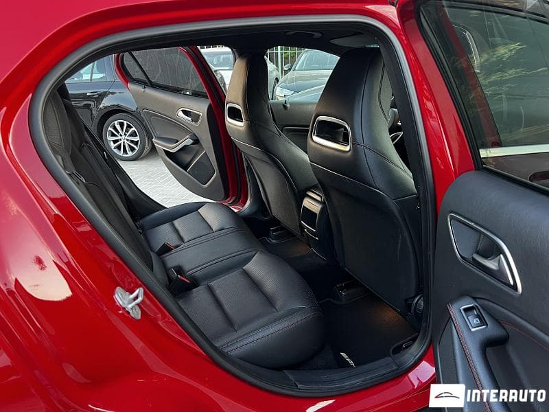 2016 Mercedes GLA 200 — Miniatură 18