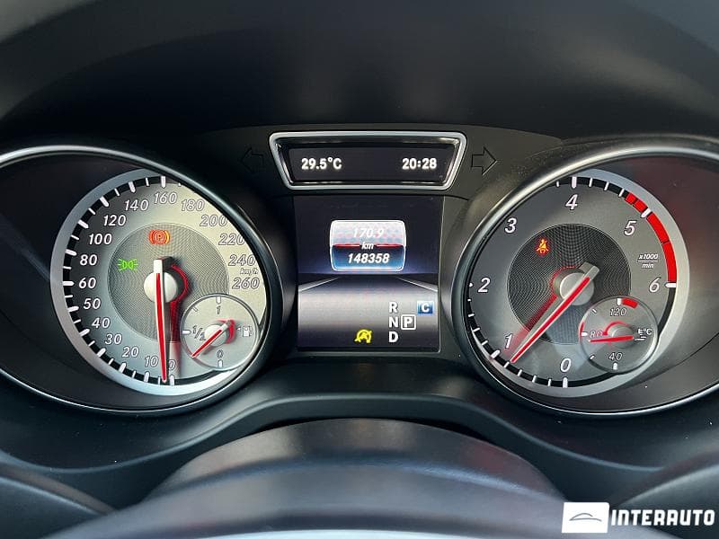 2016 Mercedes GLA 200 — Miniatură 8