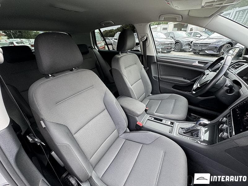 2019 Volkswagen e-Golf — Miniatură 23