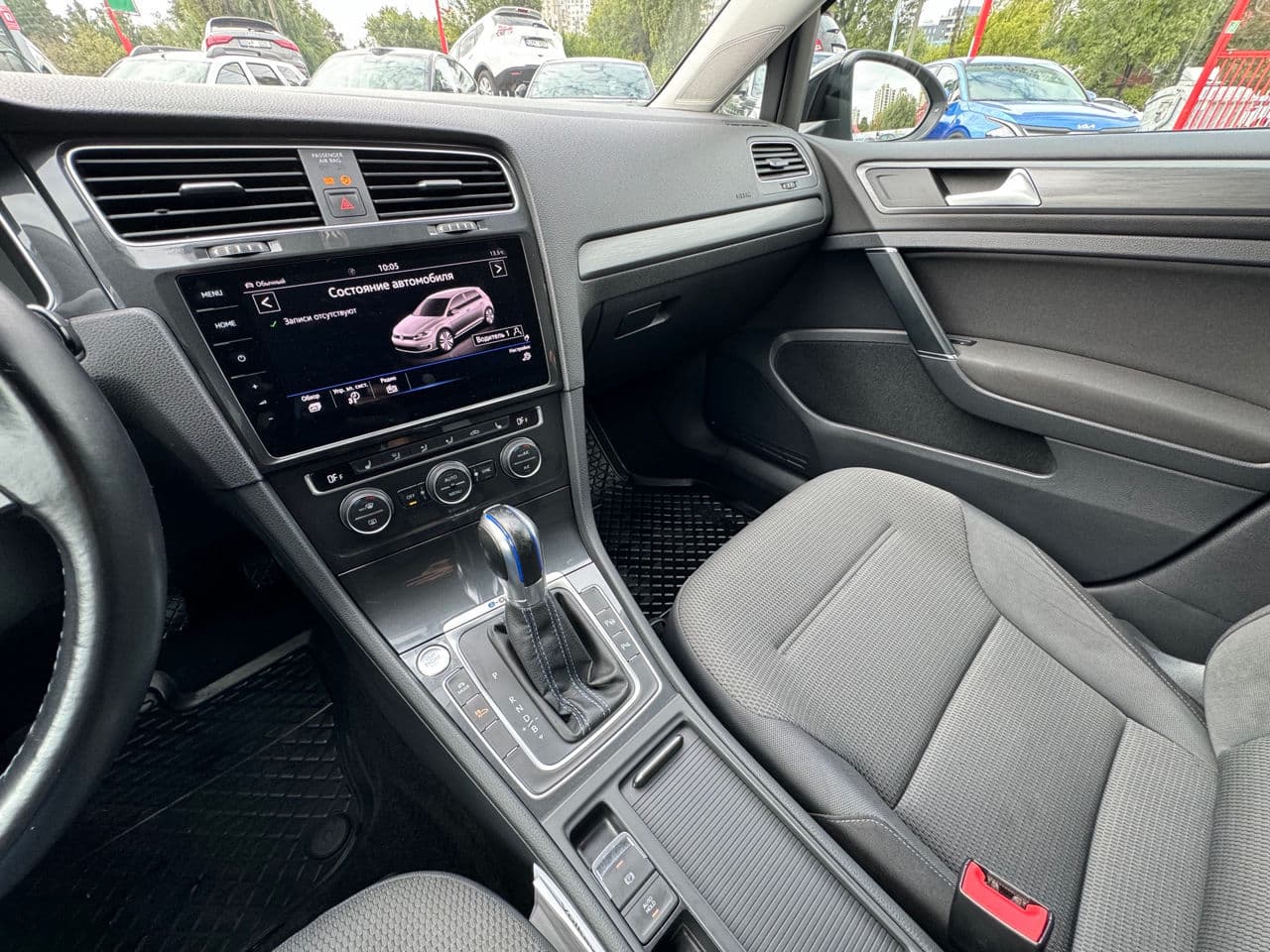 2019 Volkswagen e-Golf — Miniatură 20