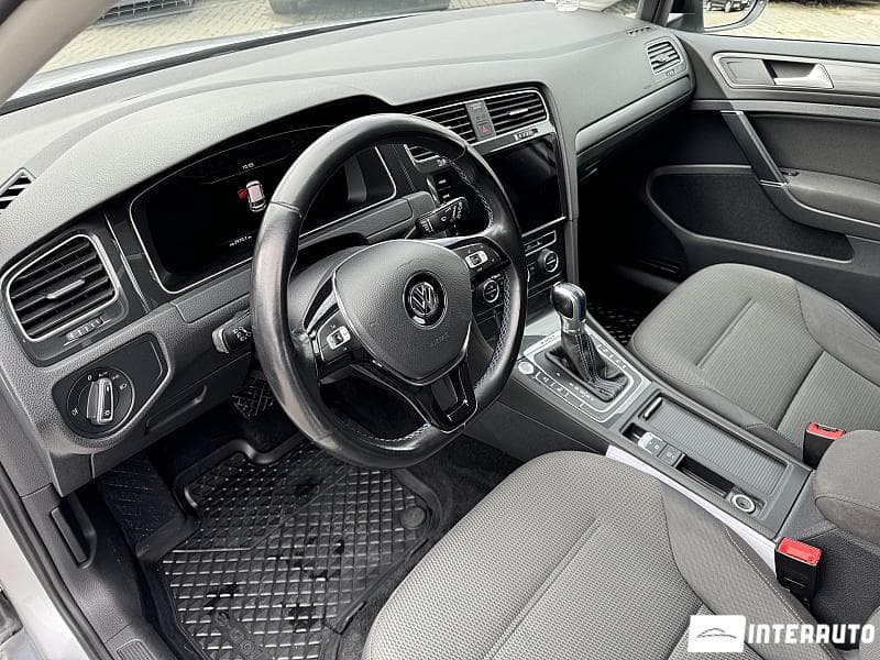 2019 Volkswagen e-Golf — Miniatură 12