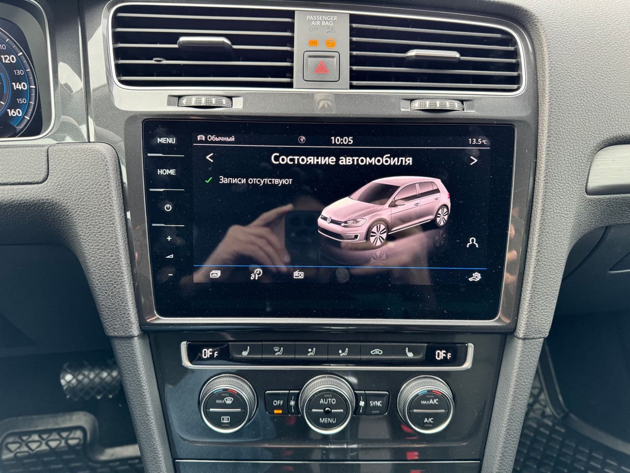 2019 Volkswagen e-Golf — Miniatură 17