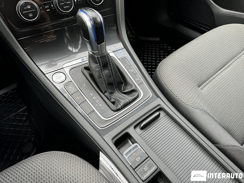2019 Volkswagen e-Golf — Miniatură 19