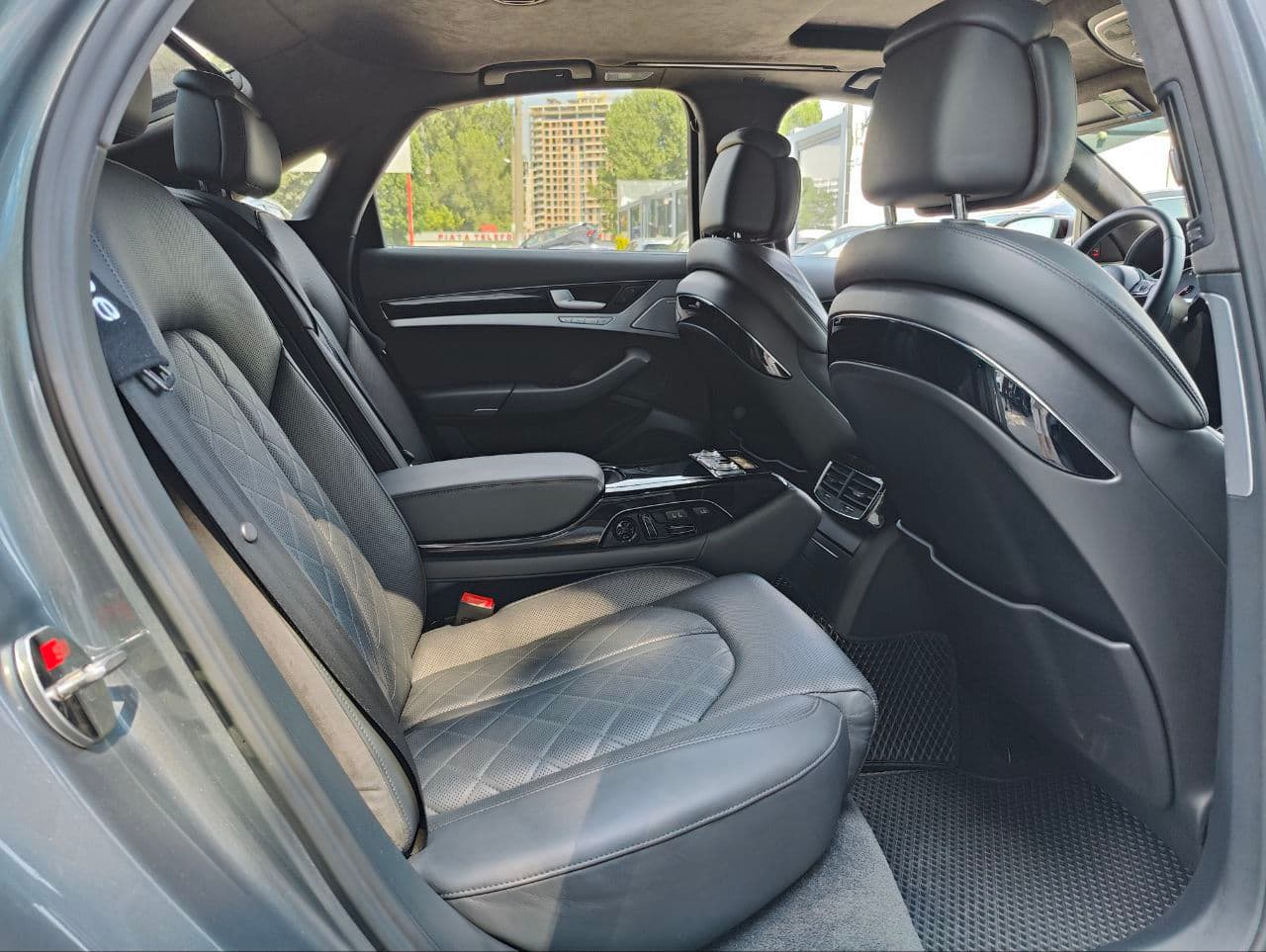 2015 Audi A8 — Miniatură 10