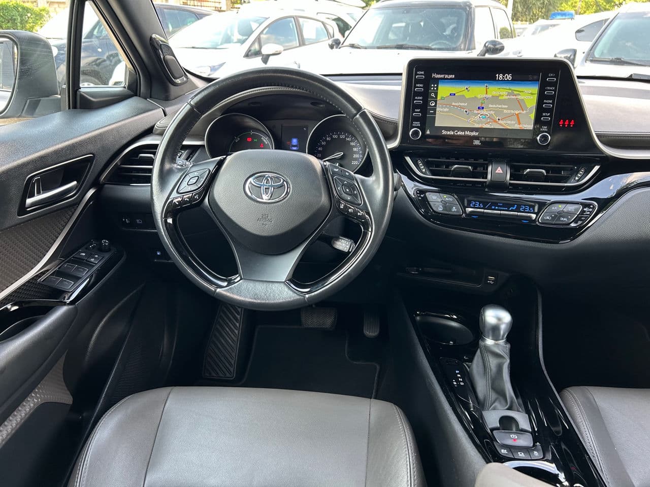 Toyota C-HR 2020 — Миниатюра 9