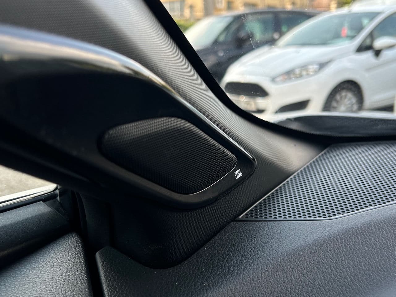Toyota C-HR 2020 — Миниатюра 16