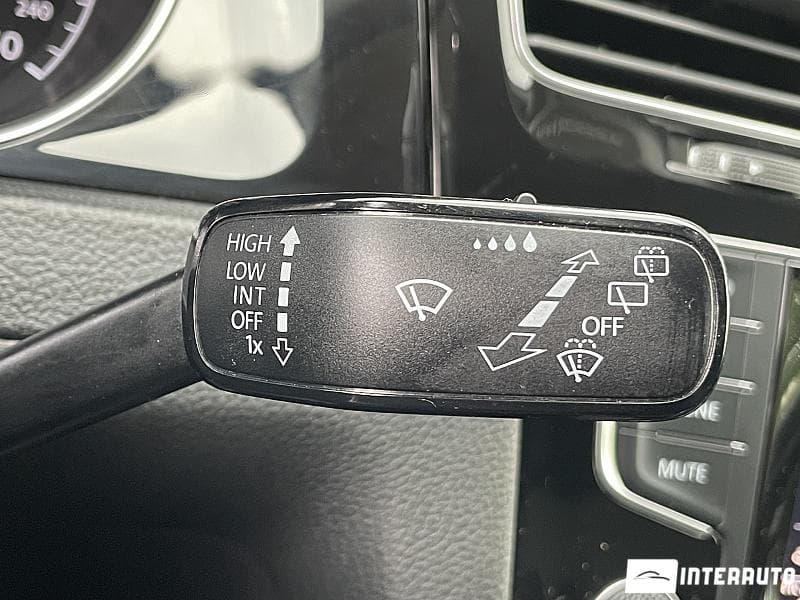2013 Volkswagen Golf — Miniatură 11
