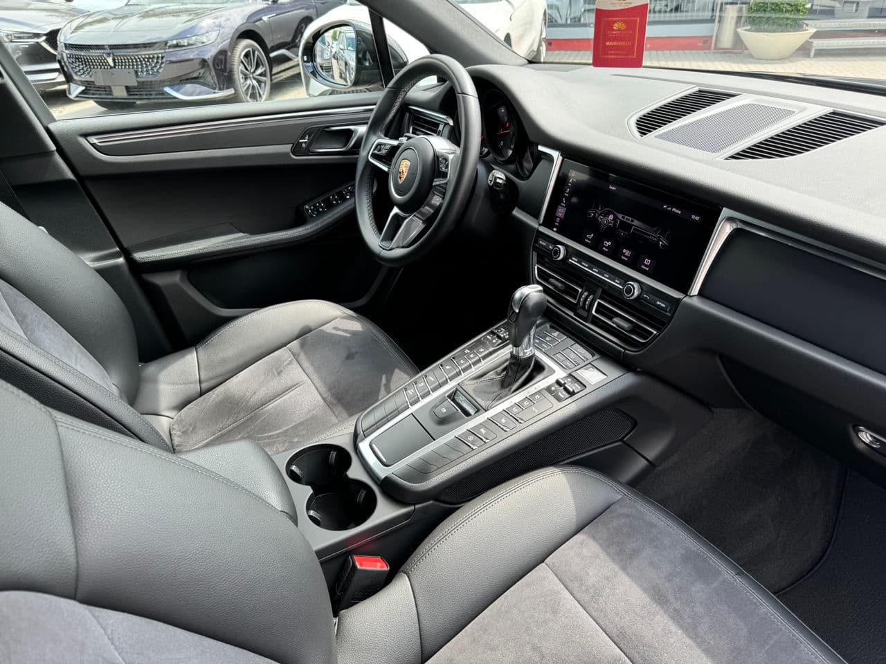 2019 Porsche Macan — Miniatură 21