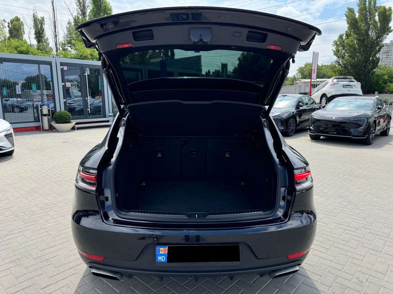 2019 Porsche Macan — Miniatură 26