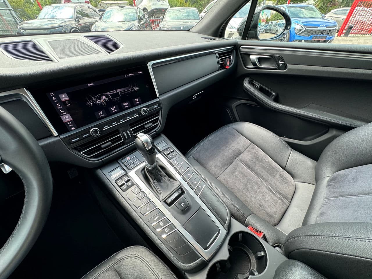 2019 Porsche Macan — Miniatură 18