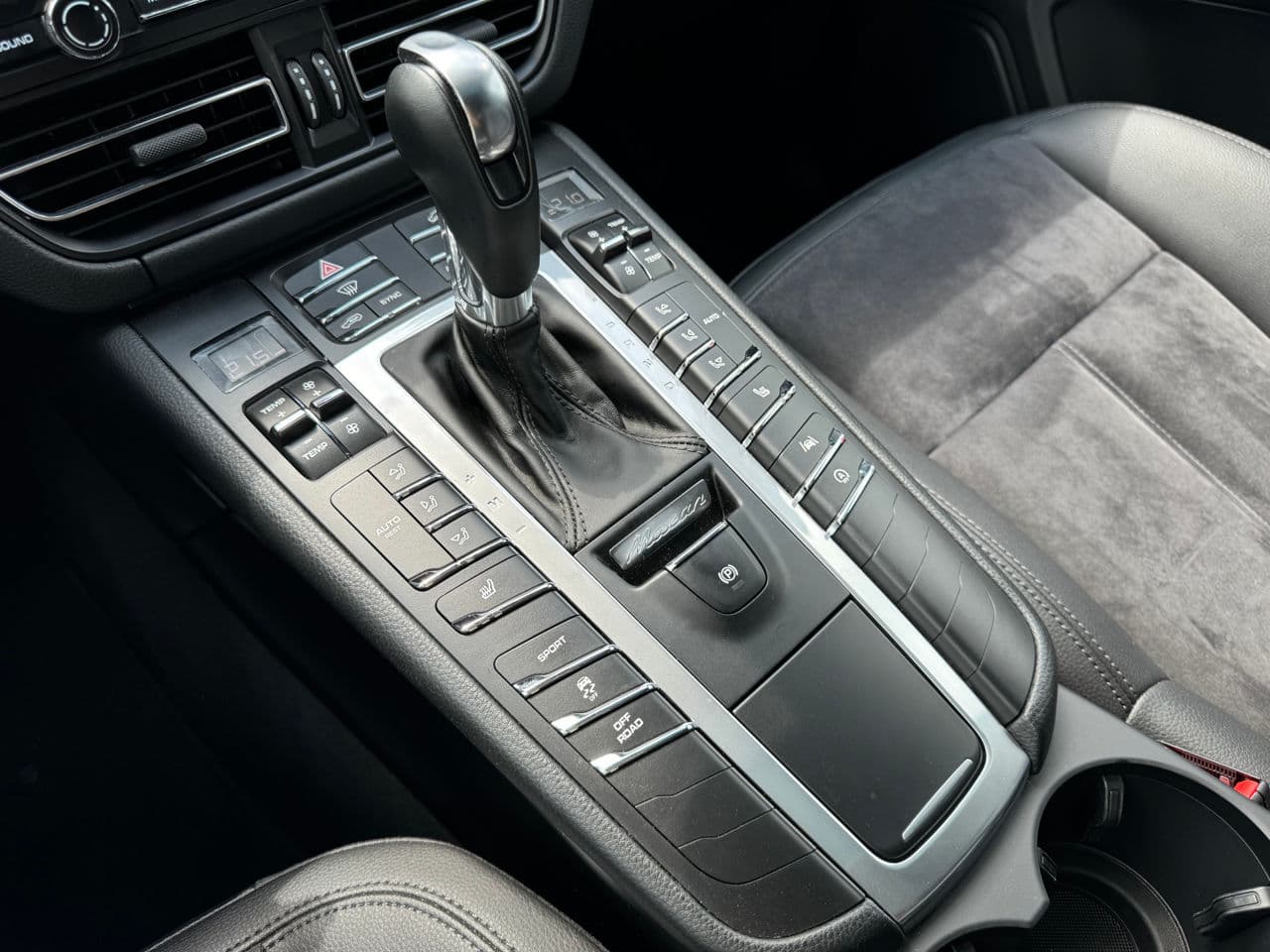 2019 Porsche Macan — Miniatură 17