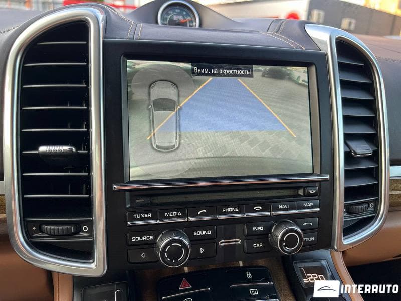 2013 Porsche Cayenne S — Miniatură 10