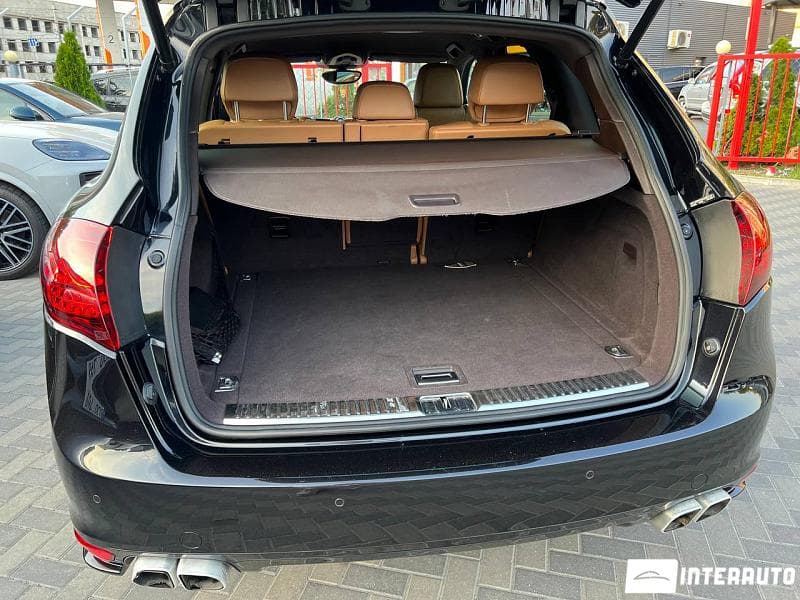 2013 Porsche Cayenne S — Miniatură 19