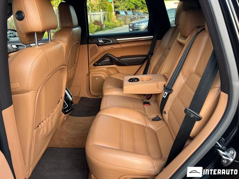 2013 Porsche Cayenne S — Miniatură 17