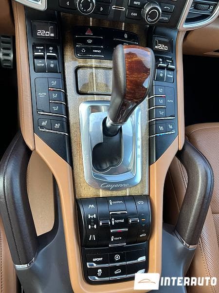 2013 Porsche Cayenne S — Miniatură 12