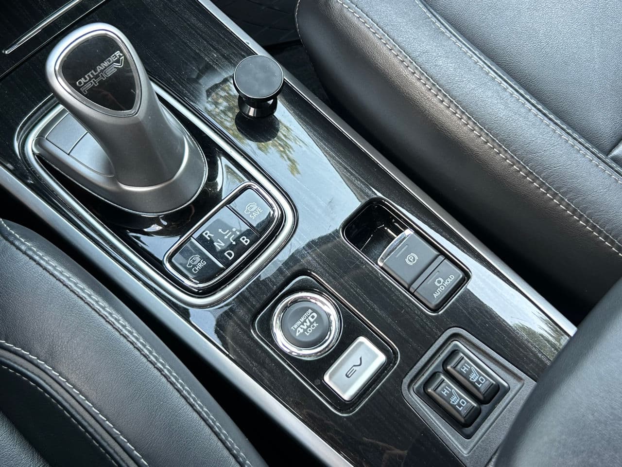 Mitsubishi Outlander 2017 — Миниатюра 15