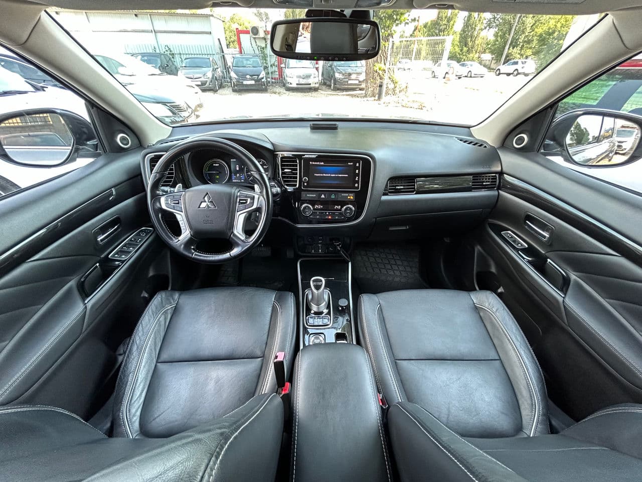 Mitsubishi Outlander 2017 — Миниатюра 10