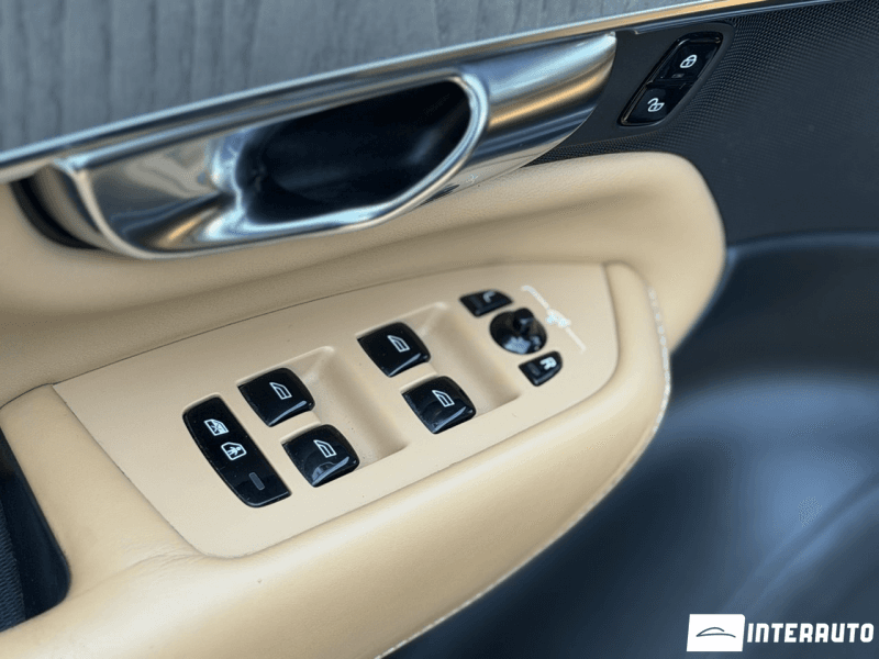 Volvo XC 90 2020 — Миниатюра 10