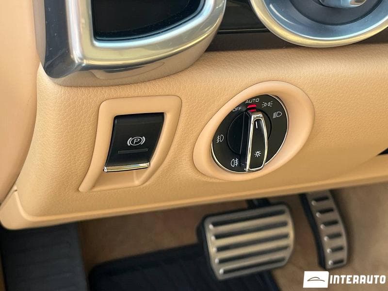 2015 Porsche Cayenne S Hybrid — Miniatură 8