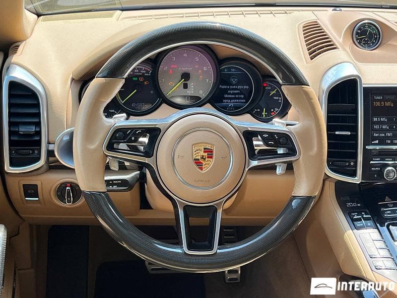 2015 Porsche Cayenne S Hybrid — Miniatură 10