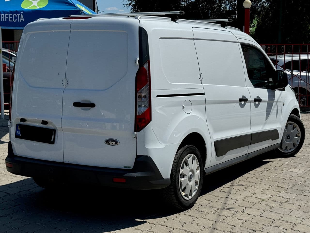 2015 Ford Transit Connect — Miniatură 4