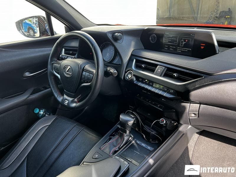 Lexus UX 200 2018 — Миниатюра 6