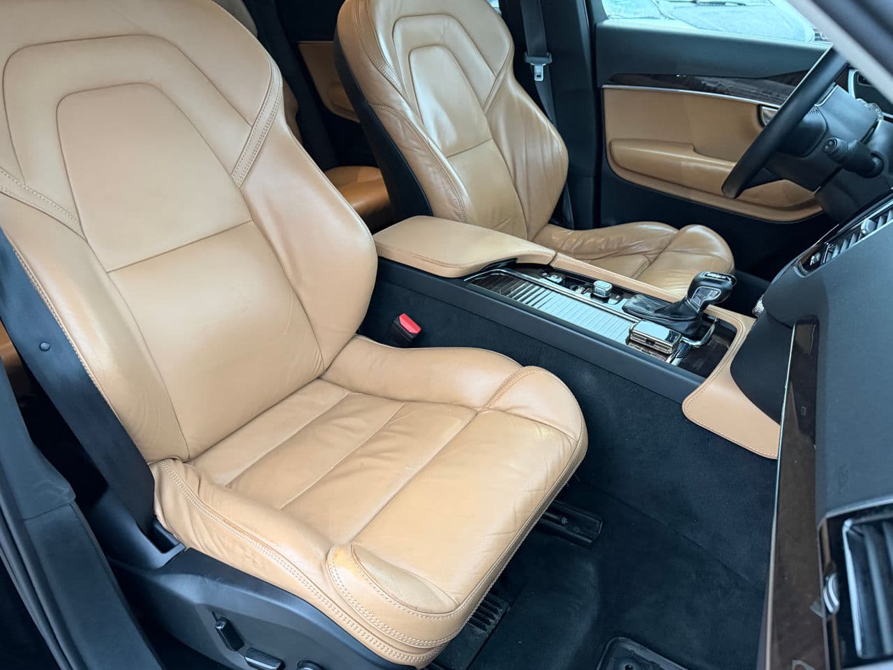2016 Volvo XC 90 — Miniatură 17