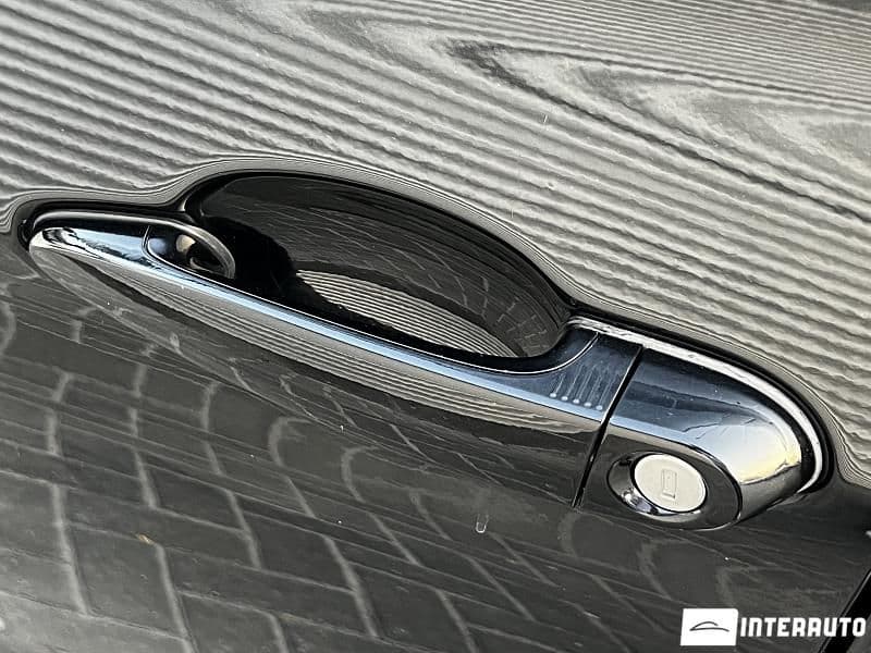BMW 330E 2017 — Миниатюра 18