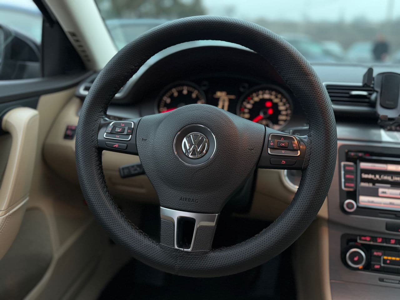2011 Volkswagen Passat — Miniatură 11
