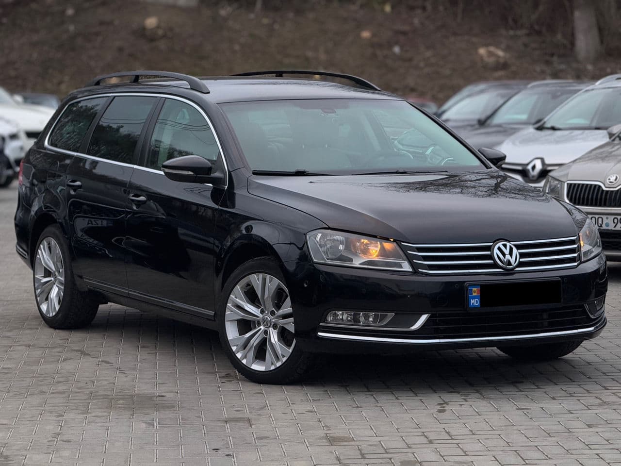 2011 Volkswagen Passat — Miniatură 3
